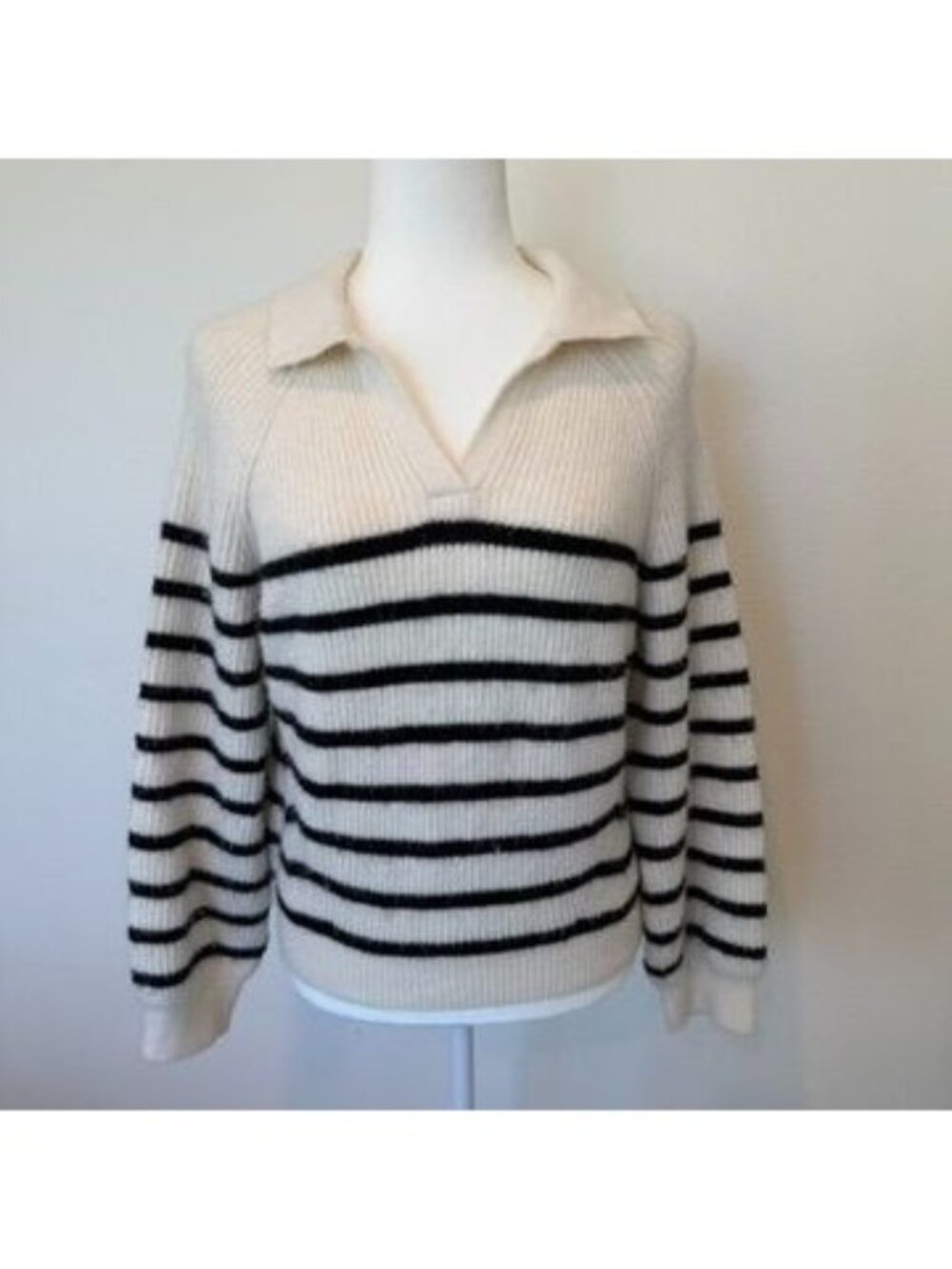 Cozy Soft Knit Stripe Polo Sweater Size Medium Old Money Preppy